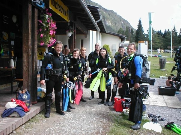 Diving Weissensee Eistauchen Dive-World Stockenboi, Tauchbasis Dive-World, Weissensee-Ost, Österreich