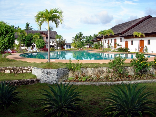 Moalboal - Kasai Village Beach Resort, Moalboal & Malapascua,Philippinen,Kasai Village Beach Resort,pool,hote,palme