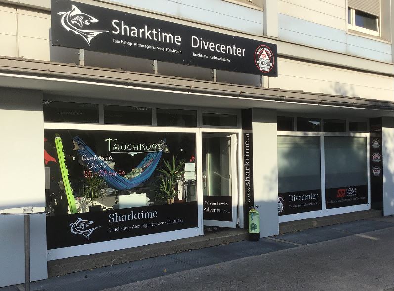 Sharktime-Divecenter_außen, Sharktime, Linz, Österreich