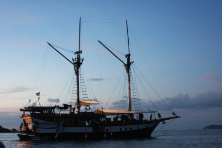 MS Wellenreng,Indonesien
