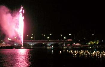 Fackelschwimmen - Hamburger Alstervergn&uuml;gen 2010