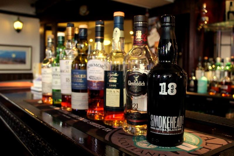 The Whisky Cellar in Oban, Whisky Cellar, Pub, Oban, Schottland, The Whisky Cellar, Großbritannien