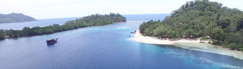 Blue Bay Divers, Sahaung Island, Nord Sulawesi, Indonesien, Sulawesi