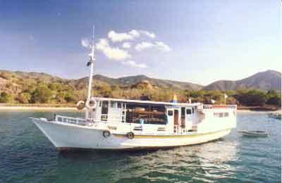MV Nusa Tara,Indonesien