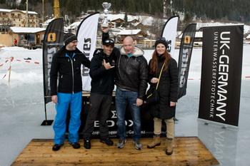 Eishockey UNTER Eis - Weissensee 2013 © Martin Gebhardt