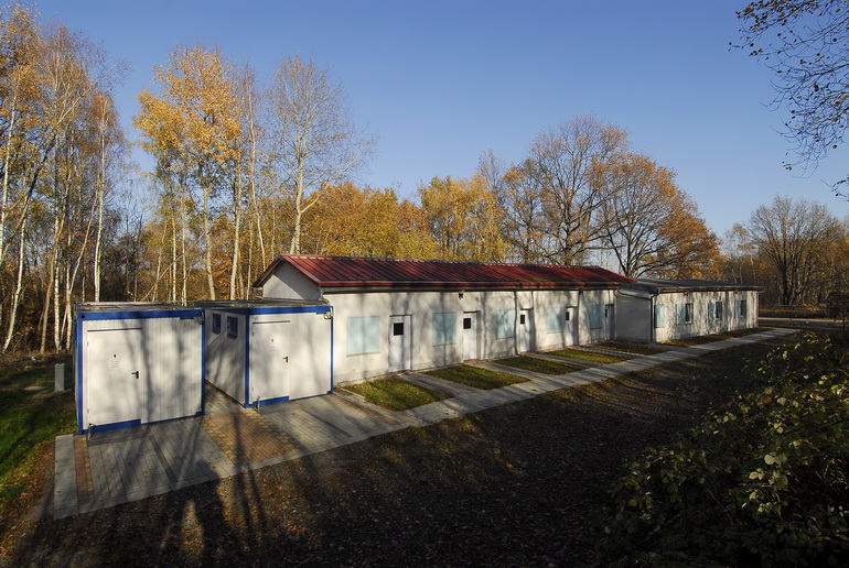 Pension mit Sanitärkontainer, Tauchsee Horka, Deutschland, Sachsen