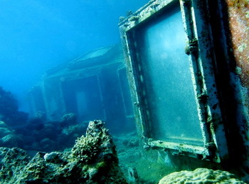 UW Strip Club in Eilat aus Tauchersicht