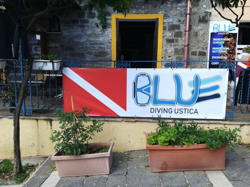 Blue Diving Ustica , Italien