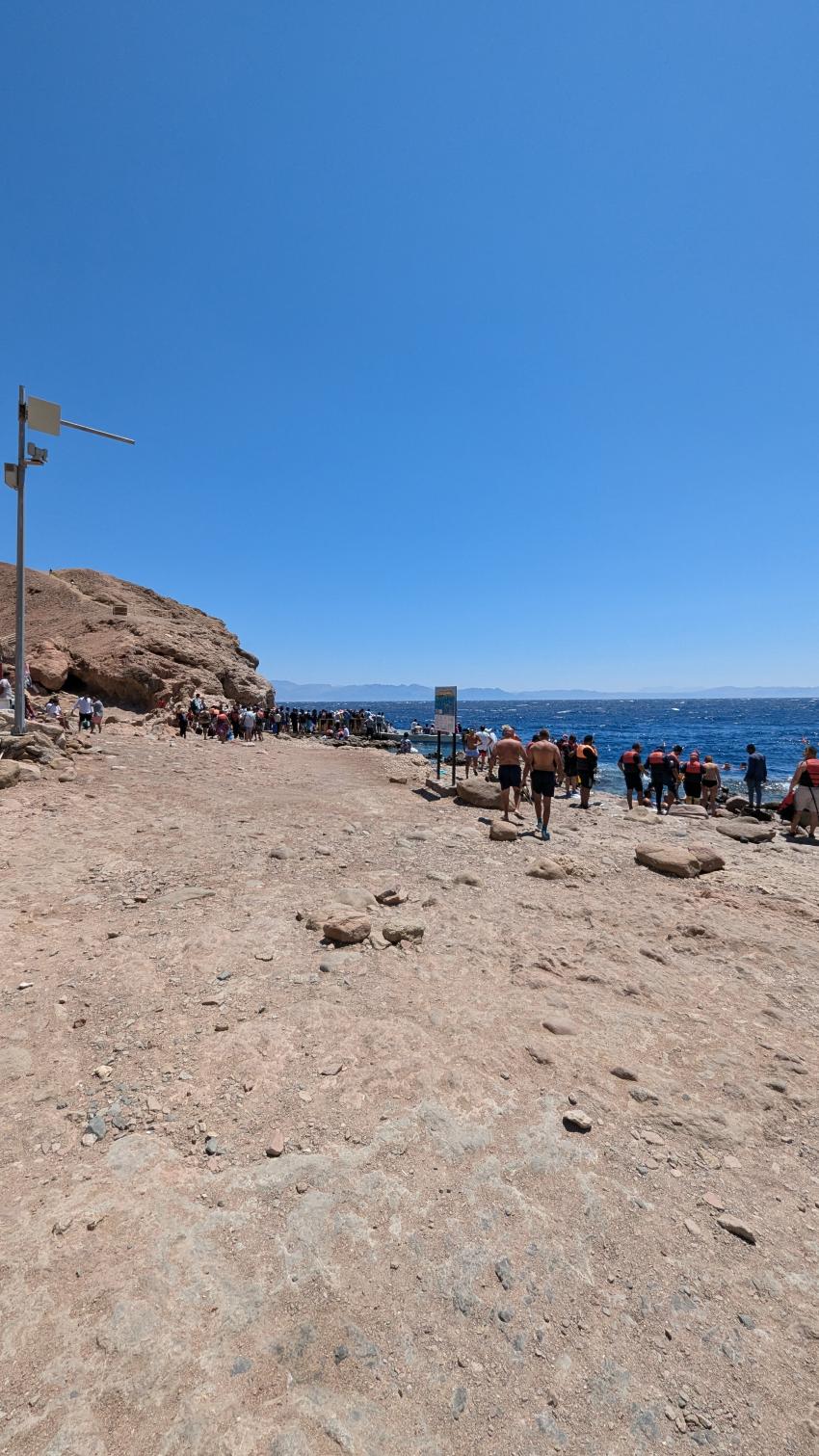 Eingang El Bells und Startpunkt für die Weiterfahrt mit den Speed Booten zu nördlicheren Riffen, Blue Hole (Dahab), Ägypten