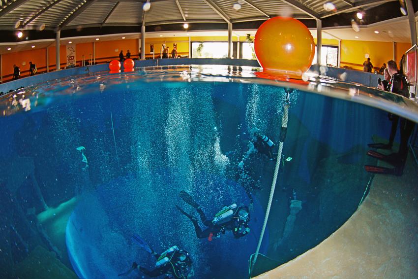 Ein Tag im Dive4Life, Dive4life Indoor-Tauchcenter,Siegburg,Nordrhein-Westfalen,Deutschland,Indoortauchcentrum
