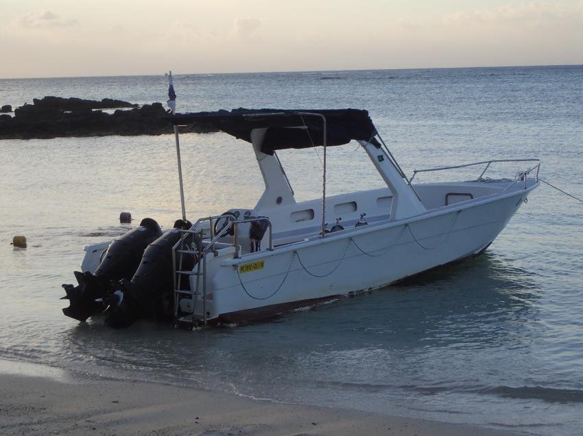 Tauchboot, ORCA Diveclub Merville, Grand Baie, Mauritius