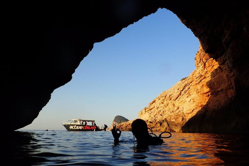 diving in Ibiza, diving ibiza active cave, Active Dive, Spanien, Balearen