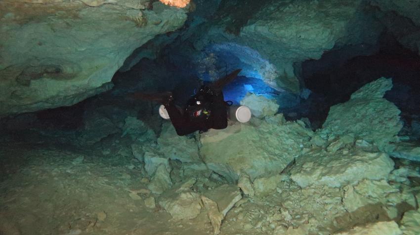 Diving Caves, Playa del Carmen, Mexiko