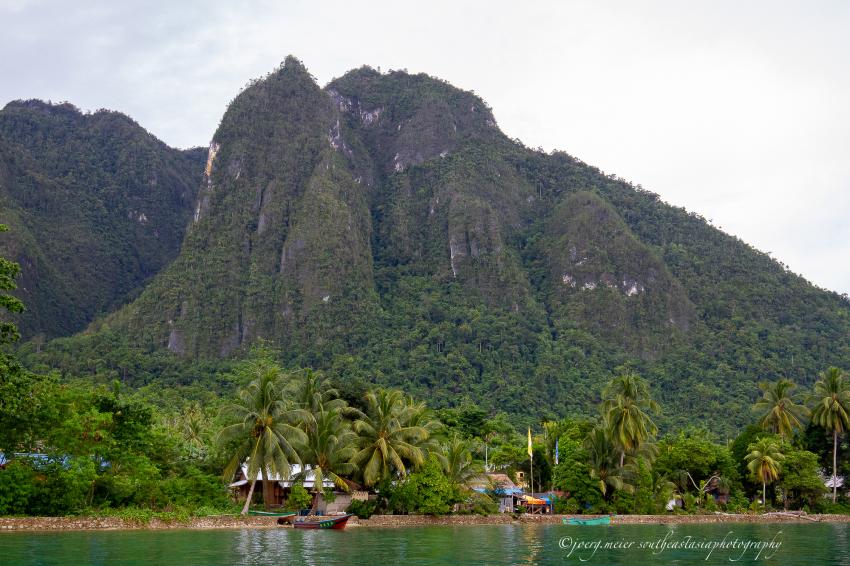Village in Triton Bay, West Papua, KLM Gaya Baru Indah, Indonesien, Allgemein