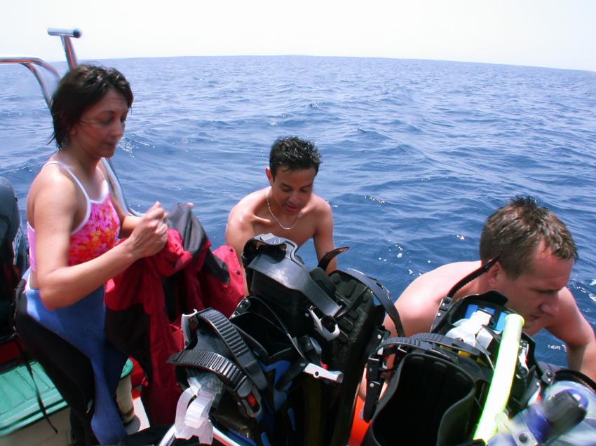 Gozo Aqua Sports - Dive Centre, Gozo allgemein,Malta,aufrödeln,tauchausfahrt,boot