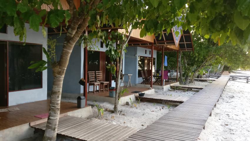 VIP 1 Bungalows Strand, Yenkoranu Homestay+Diving, Indonesien, Allgemein