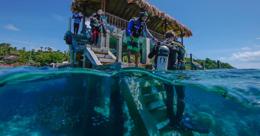 Hausrifftauchen, Bastianos Bangka Dive Resort, Indonesien, Sulawesi