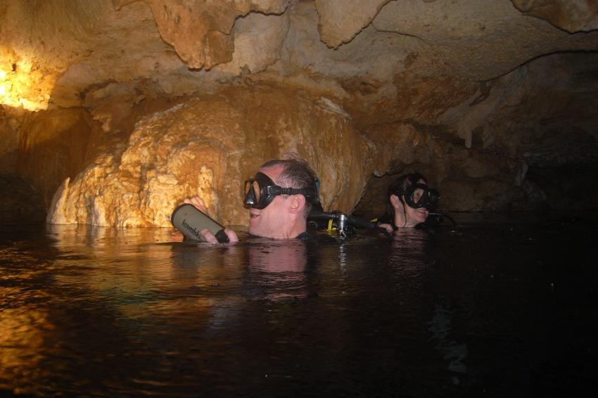 TG - Chandelier Cave