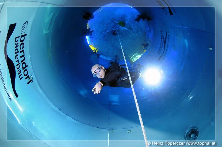 Apnoetraining im 11m tiefen Tauchturm., Tauchturm Seiersberg,Österreich