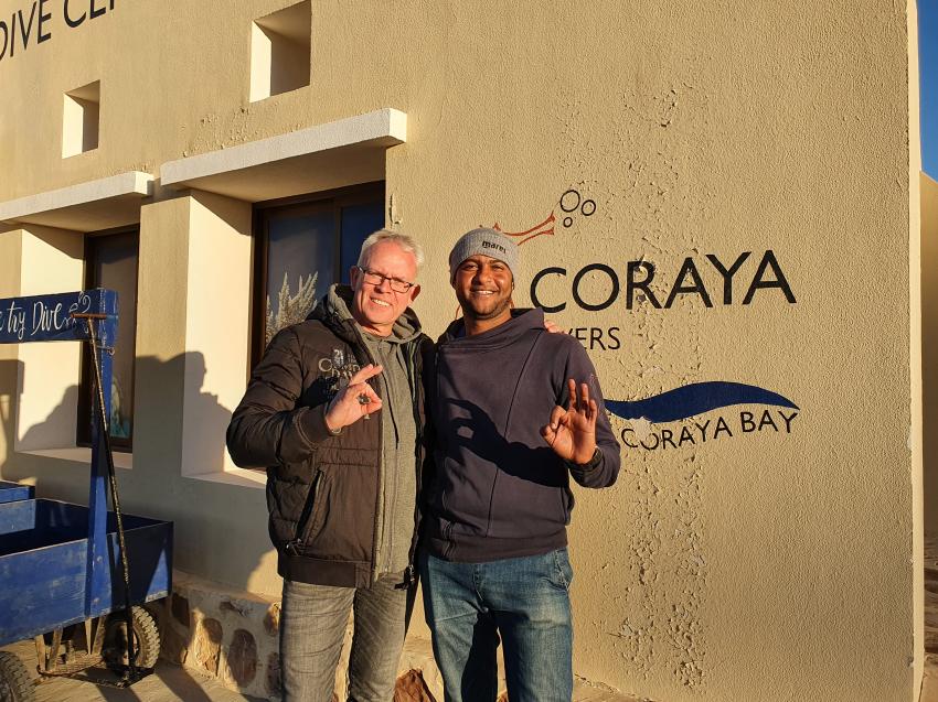 Der OWD ist mein Dank Mahmoud, Coraya Divers, Coraya Bay, Marsa Alam, Ägypten, El Quseir bis Port Ghalib