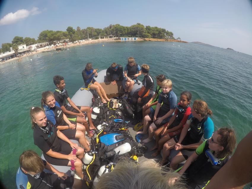 glückliche Beginner, Diving Center, Cala Pada, Ibiza, Spanien, Balearen