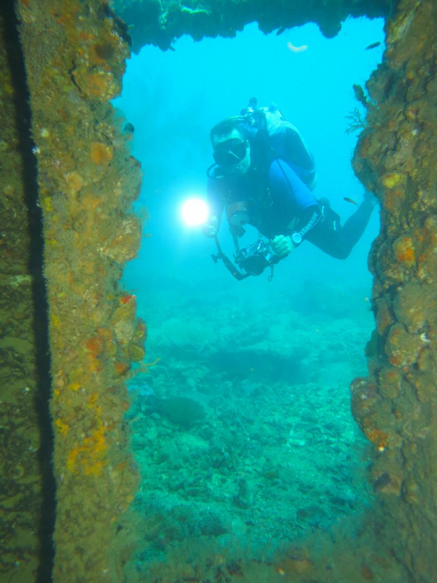 Enjoy Diving by Guido Busch, Puerto Galera, Philippinen