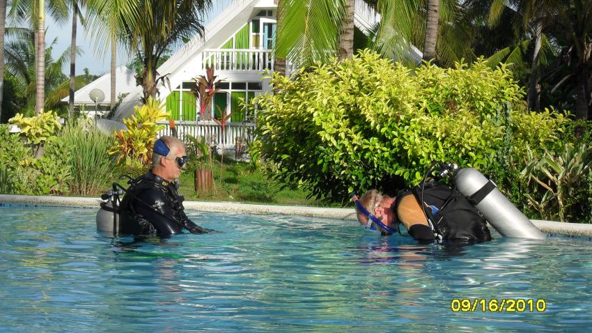 Schnuppertauchen im Pool