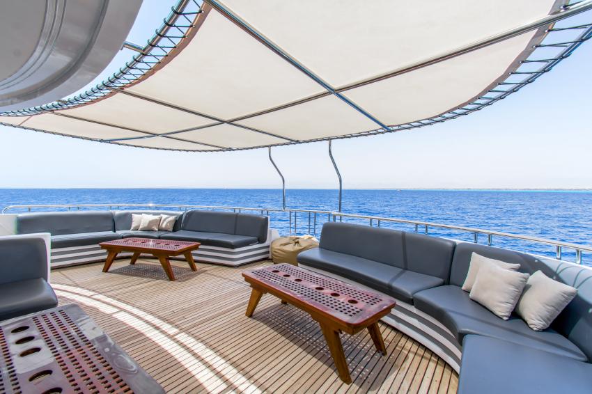  M/Y Golden Dolphin III_sitting area upper deck, #egypt #ägypten #redsea #rotesmeer #egyptredsea #ägyptenrotesmeer #liveaboard #tauchsafari #tauchboot #tauchschiff #tauchtour #goldendolphinsafari #tauchplatz #goldendolphiniii #goldendolphin3 _sittingareaupperdeck, M/Y Golden Dolphin III, Ägypten, Hurgha