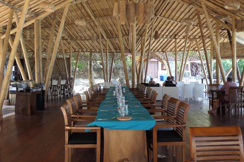 Restaurant - für große Gruppe ausgelegt, Extra Divers Spice Island , Indonesien