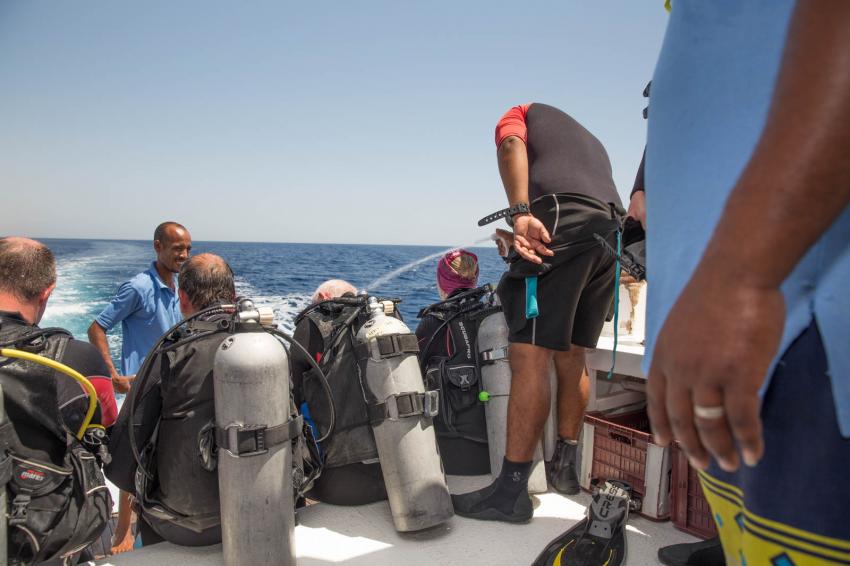 Kurz vor dem Tauchgang vom Schiff aus, diving.DE Flamenco, Ägypten, El Quseir bis Port Ghalib