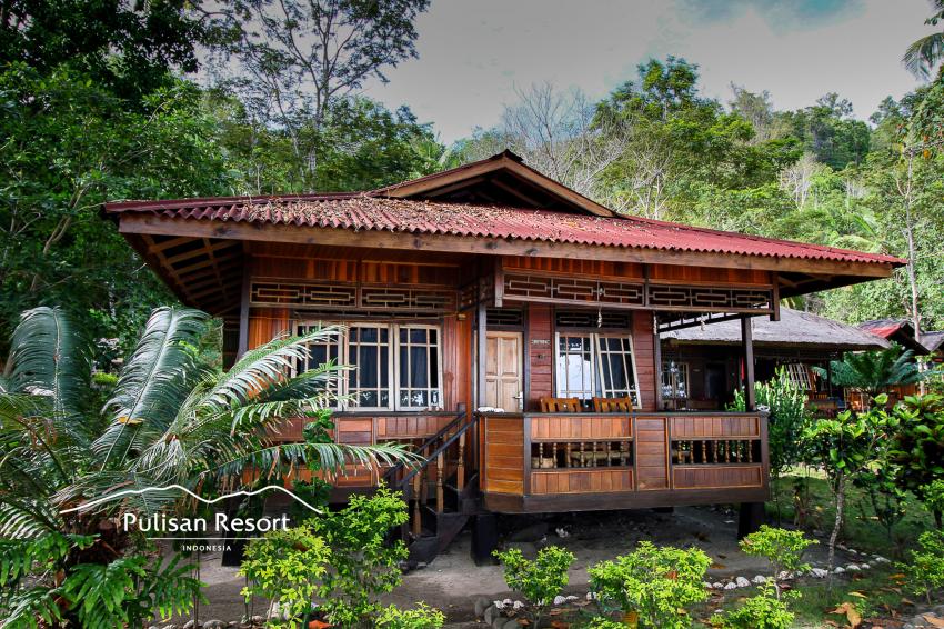 DELUXE BUNGALOW, Pulisan Jungle Beach Resort, Indonesien