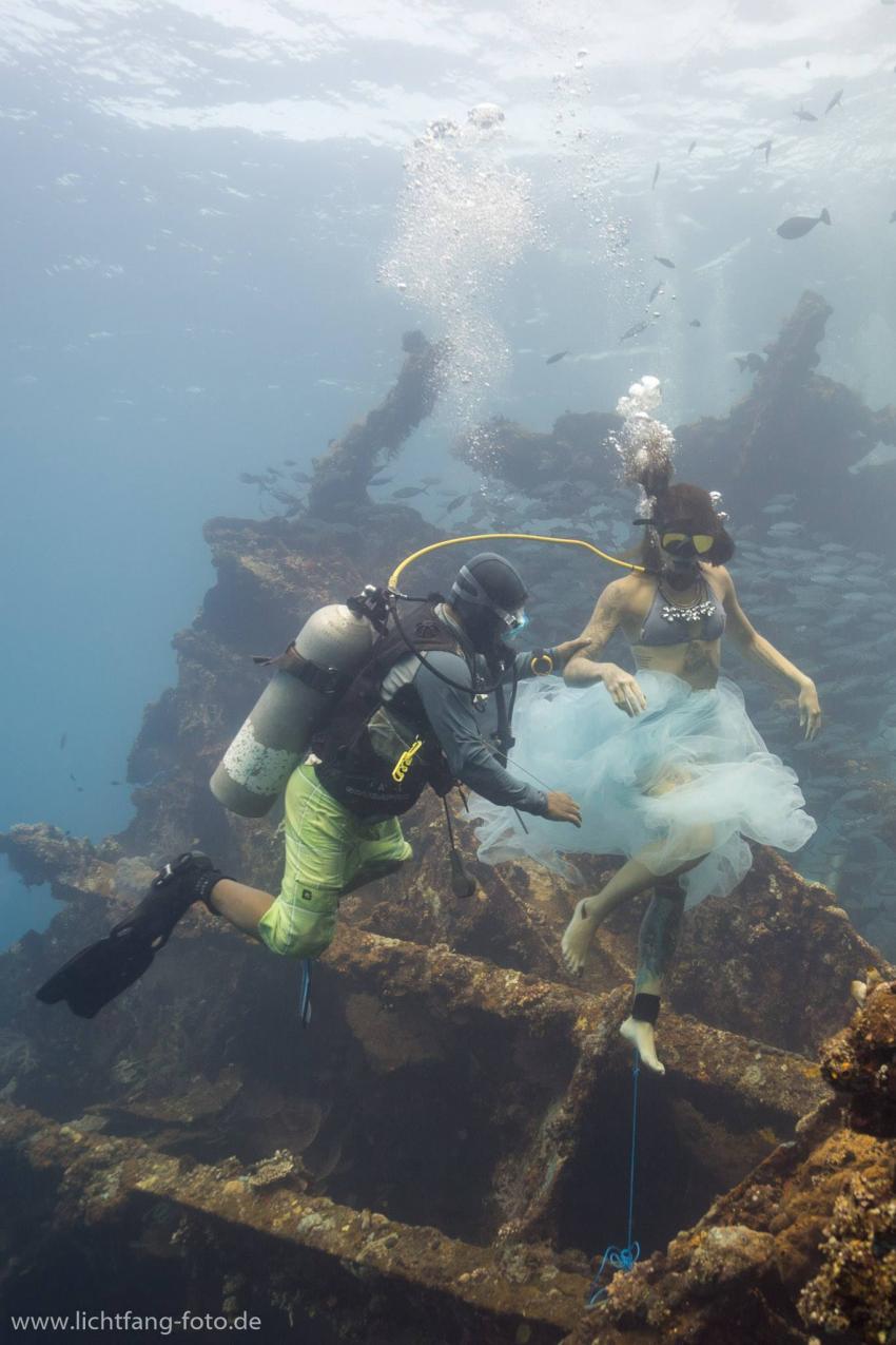 making of, sicherungstaucher, unterwassermodel, unterwasserfashion, Ocean Sun Dive Resort Tulamben, Indonesien, Bali
