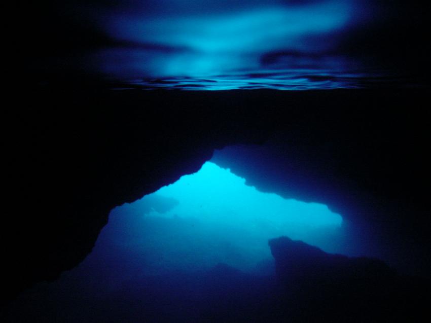 Mallorca - Cala Sa´nau, Mallorca - Cala Sa´nau,Spanien,Höhle,Spiegelung,Luftblase,blau