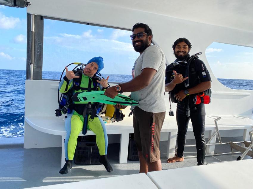 DIVE WITH FRIENDS, #divepointfuvahmulah #divewithfriends #tigersharks #fuvahmuklah #divelocal #malediven, DivePoint Fuvahmulah, Malediven