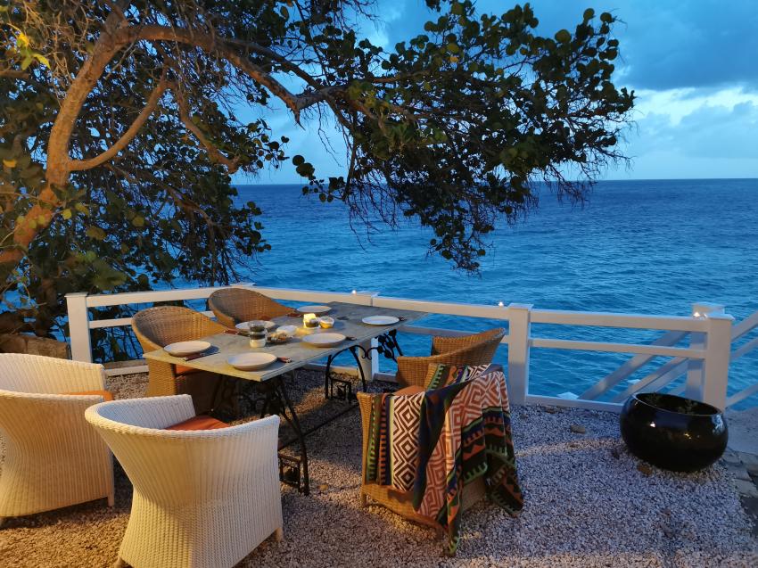 Abendessen auf der Terrasse, Curacao Divers (Sun Reef Village), Sint Michiel, Niederländische Antillen, Curaçao