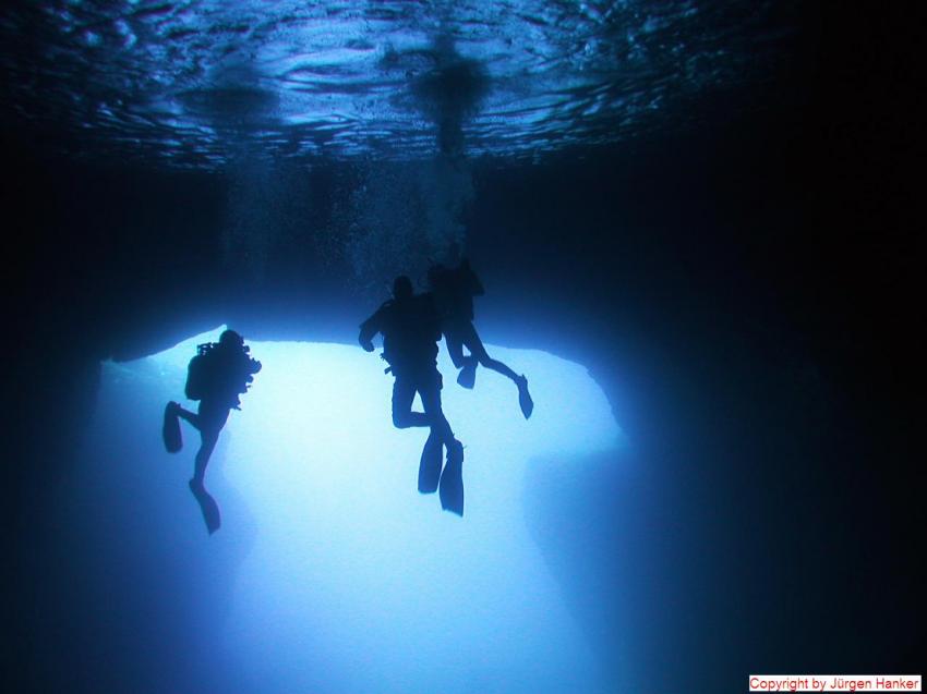 Gozo Aqua Sports - Dive Centre, Gozo allgemein,Malta,Cathedral Cave,höhle