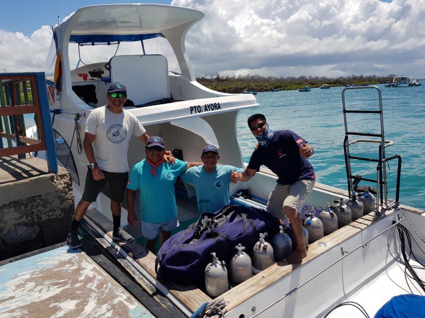 Bootsmannschaft, Academy Bay Diving, Ecuador, Galapagos