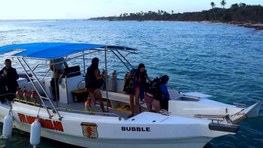 Unser Boot Bubble, GO DIVE Bayahibe, Dominikanische Republik