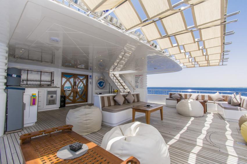 M/Y Golden Dolphin IV_Outer sitting area_upper deck, #egypt #ägypten #redsea #rotesmeer #egyptredsea #ägyptenrotesmeer #liveaboard #tauchsafari #tauchboot #tauchschiff #tauchtour #goldendolphinsafari #tauchplatz #goldendolphiniv #goldendolphin4 #outersittingareaupperdeck, M/Y Golden Dolphin IV, Ägypten, Hur