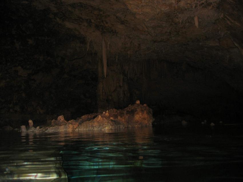 Höhlentauchen, Höhlentauchen,Dominikanische Republik,Stalaktiten,Stalagmiten,Tropfsteinhöhle,Höhlen tauchen