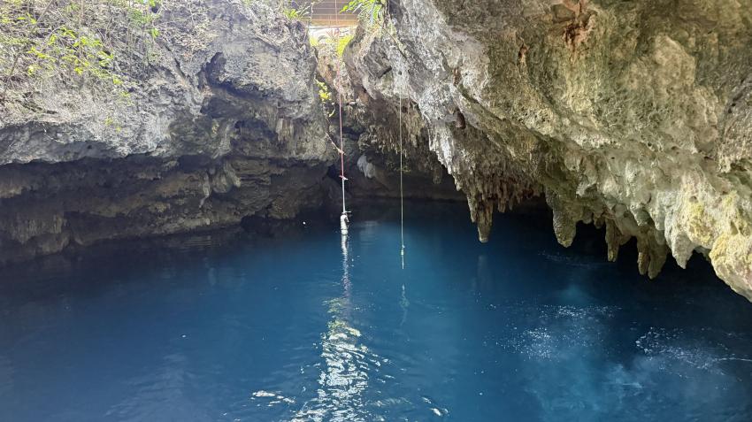 "The Pit" - Einstieg mit Flaschenzug, Planet Scuba Mexico, Mexiko