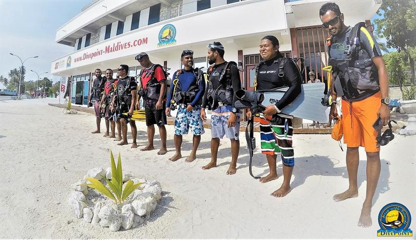 Dive with friends, DivePoint Guraidhoo, Malediven