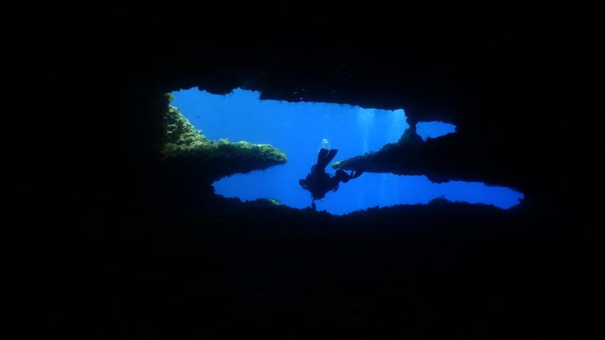 Comino Caves, Extra Divers - Gozo, Malta, Gozo