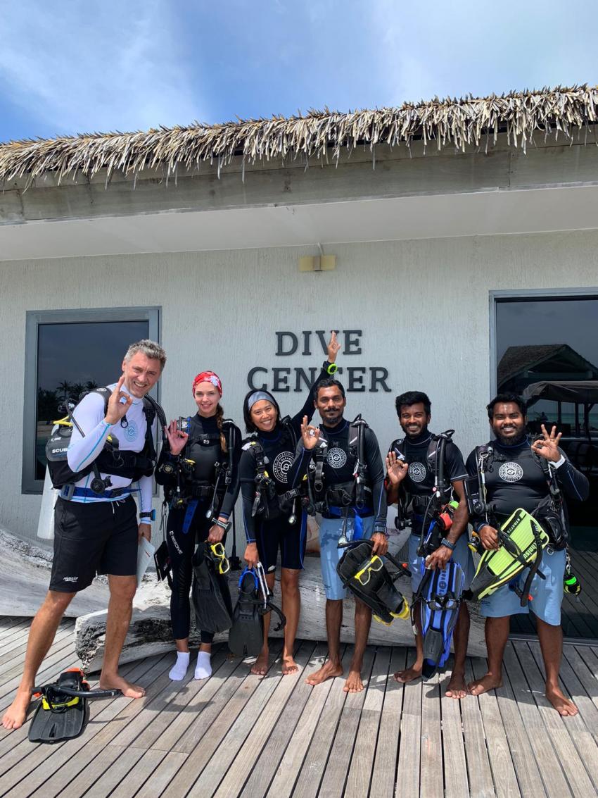 Super Crew, Sub Oceanic at Le Meridien Maldives, Malediven