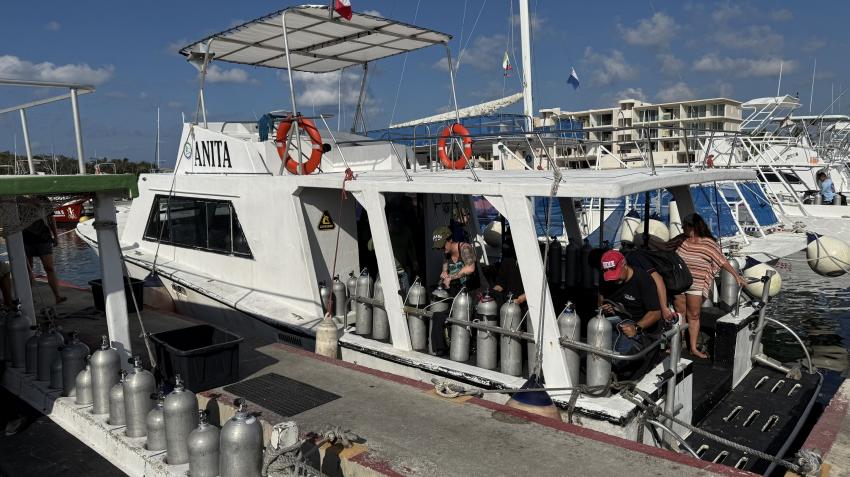 "ANITA", Cozumel Dive School, Mexiko