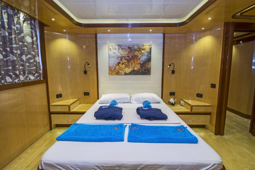 M/Y Golden Dolphin IV_Double bed cabin lower deck, #egypt #ägypten #redsea #rotesmeer #egyptredsea #ägyptenrotesmeer #liveaboard #tauchsafari #tauchboot #tauchschiff #tauchtour #goldendolphinsafari #tauchplatz #goldendolphiniv #goldendolphin4 #doublebedcabinlowerdeck, M/Y Golden Dolphin IV, Ägypten, Hurgh