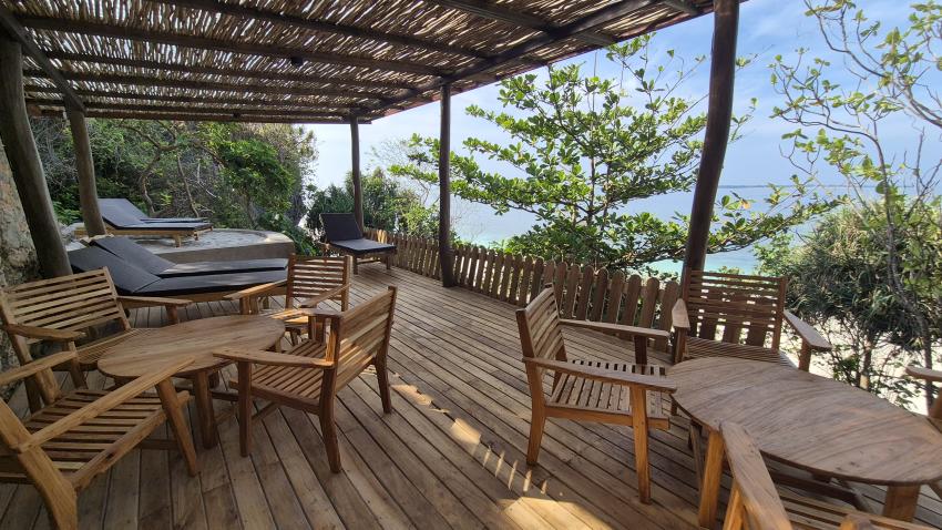 dive center lounge, diving.DE Bira - Akasha Beach Club, diving.DE, Akasha Beach Club, Bira, Indonesien, Sulawesi