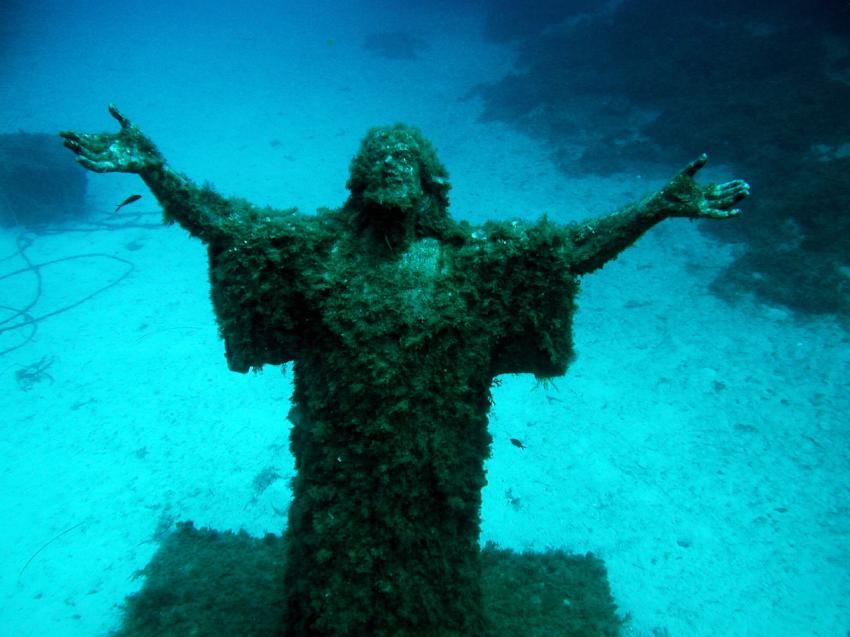 Gozo Aqua Sports - Dive Centre, Gozo allgemein,Malta,christus,jesus,statue