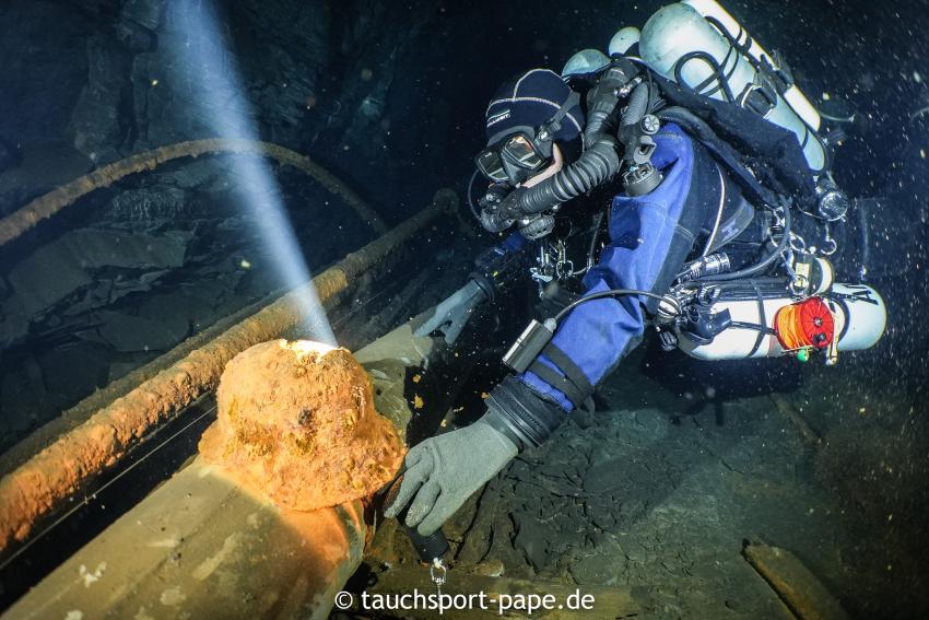 Höhlentauchen im Bergwerk, Tauchsport Pape (ex faunatec), Hofgeismar b. Kassel, Deutschland, Hessen