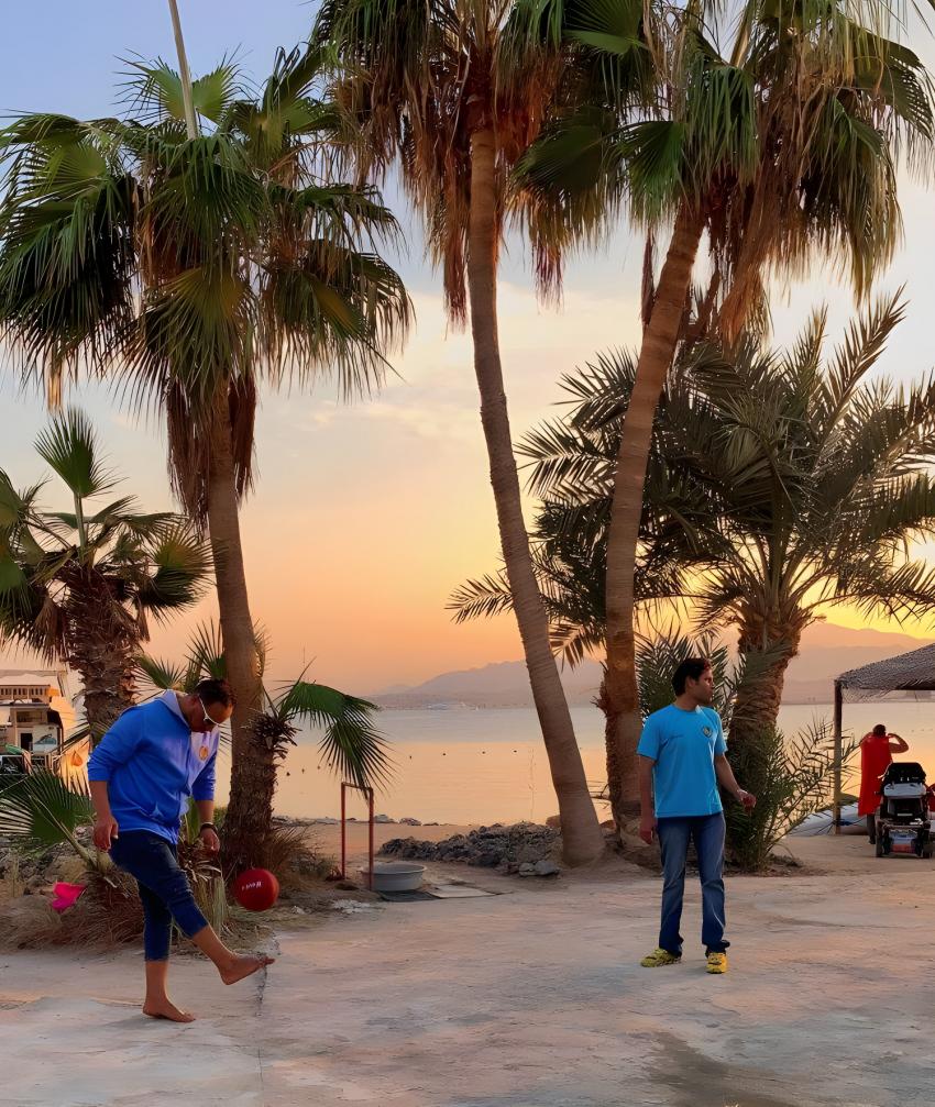 Unser Team bei Sonnenuntergang, Tauchen Ägypten Sonnenuntergang, Volkert Touristik, Ägypten